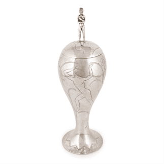 A Swiss Art Deco silver motor racing trophy cup and cover by Baltensperger, Geneva, circa 1929. Sold for £1,512.