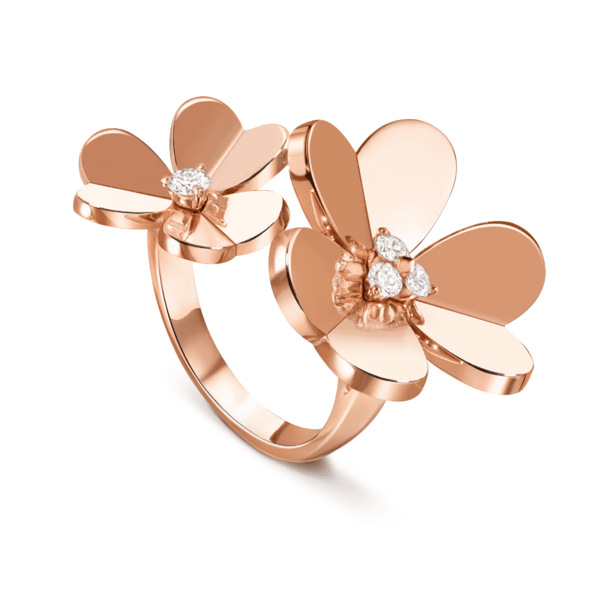 Between the Finger rings by VCA. Retails for £5,800
